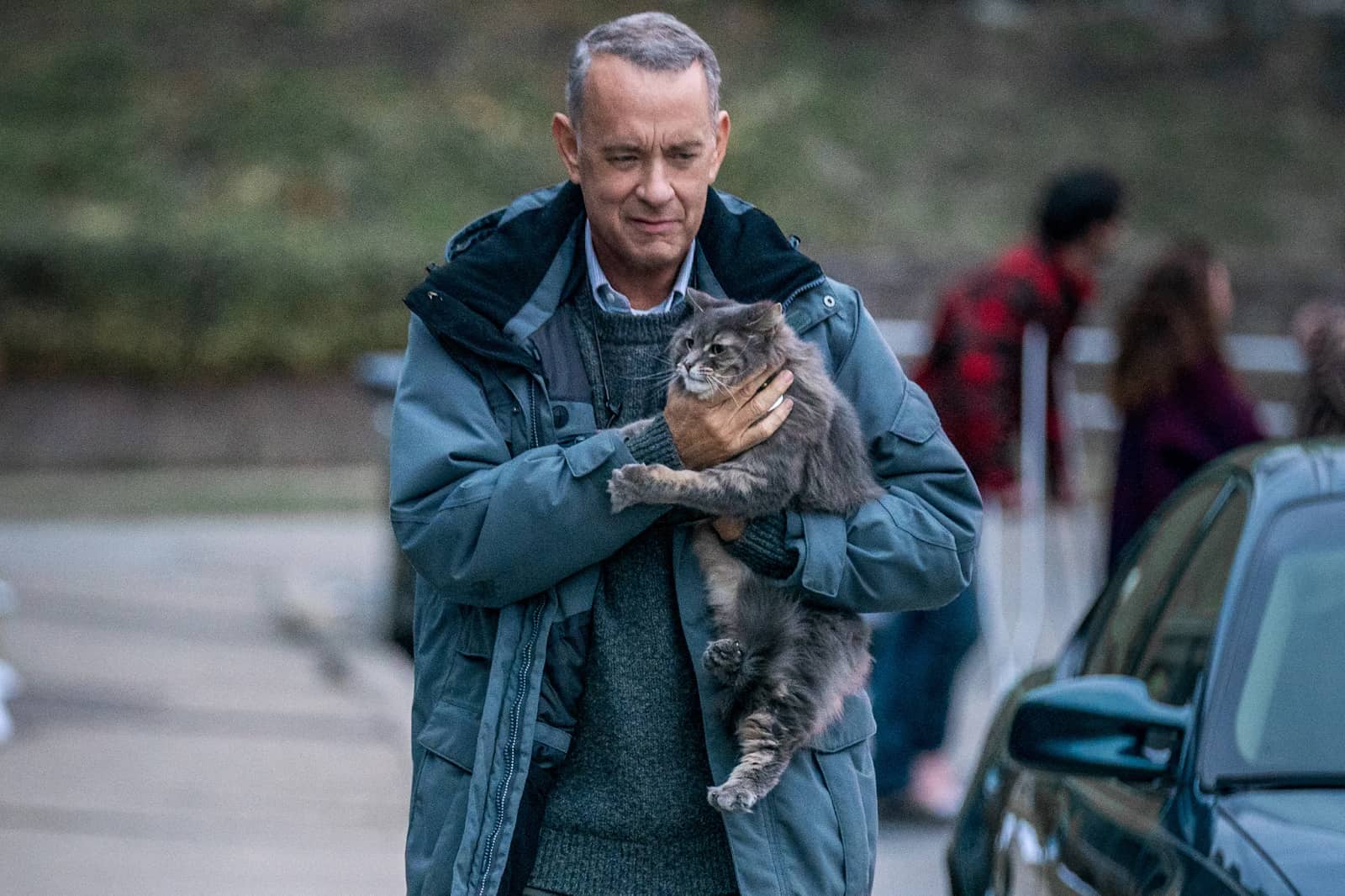 Tom Hanks with Cat in “A Man Called Otto”